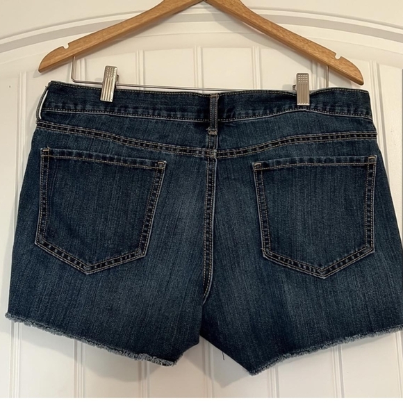 Old Navy DIVA Jean Shorts Size12 - Picture 2 of 5